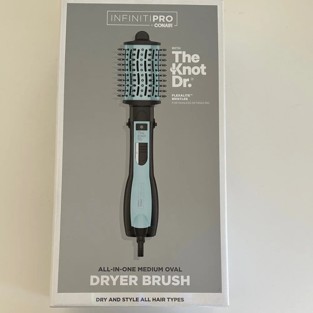 INFINITIPRO by Conair Dryer Brush - Black and Blue